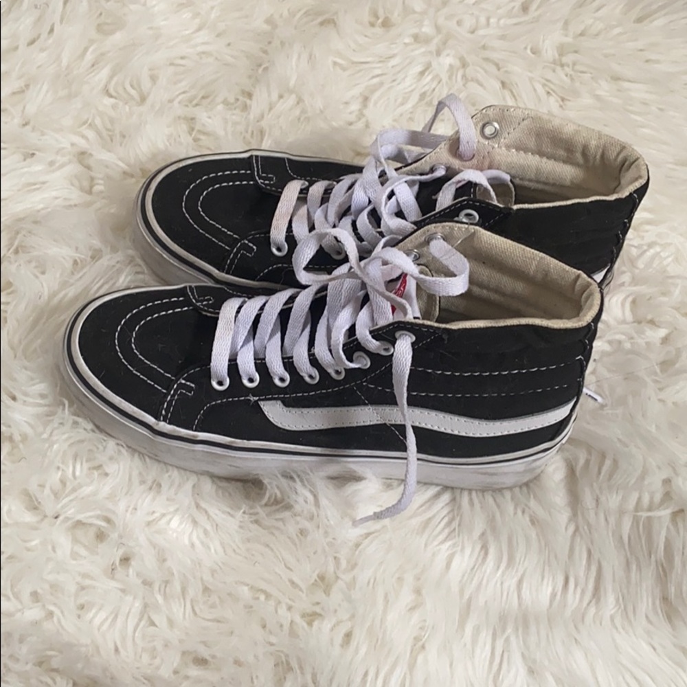 Platform sneakers